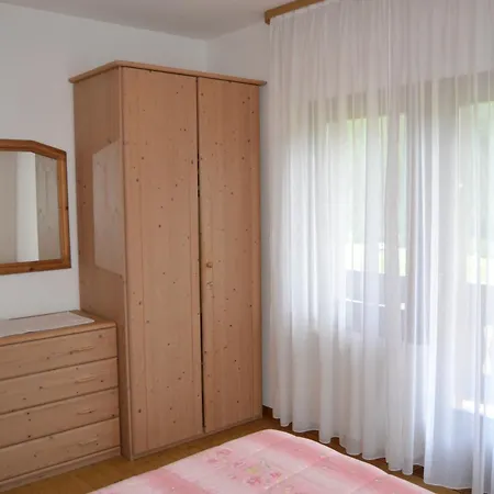 Piller Roner Roberto Apartman *